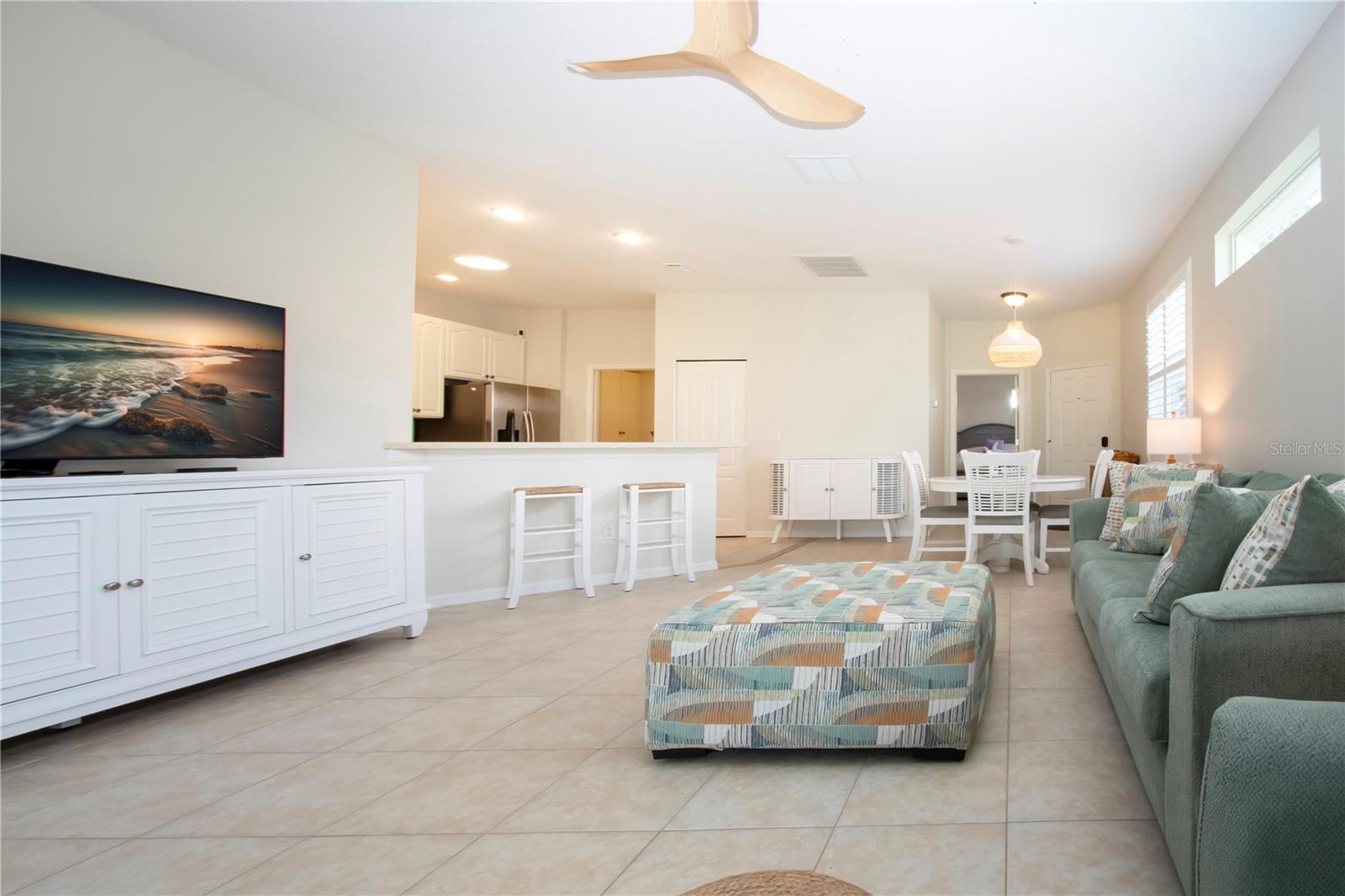 HUNTINGTON CONDO - Residential