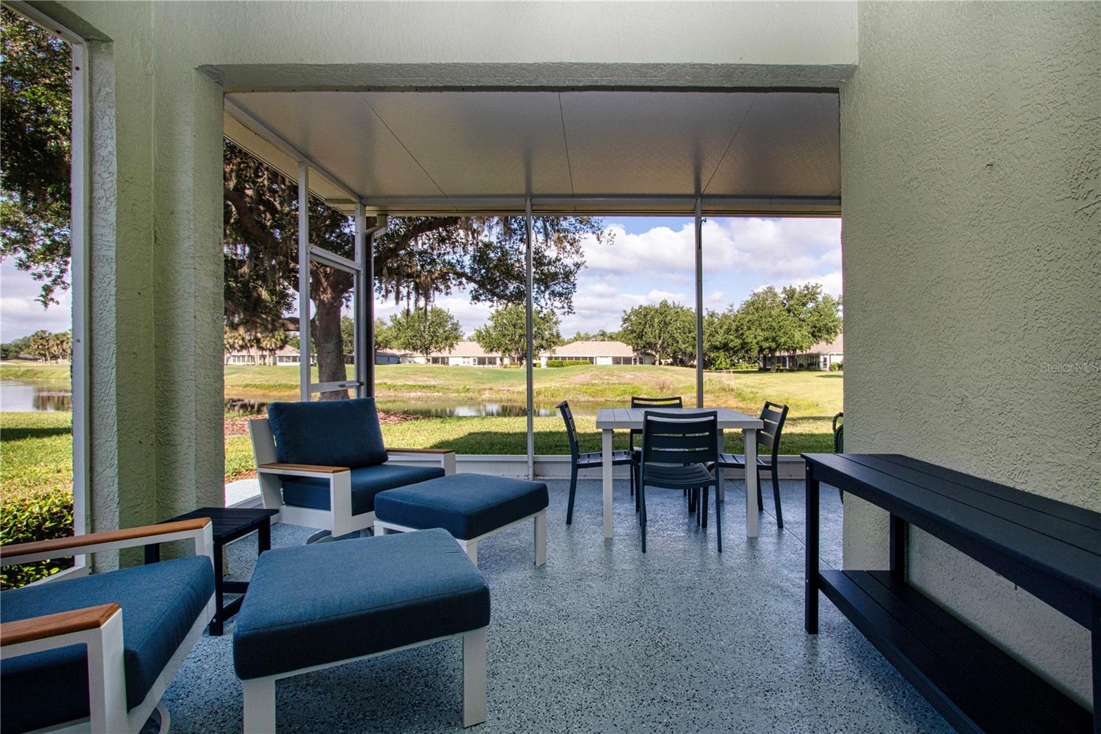 HUNTINGTON CONDO - Residential