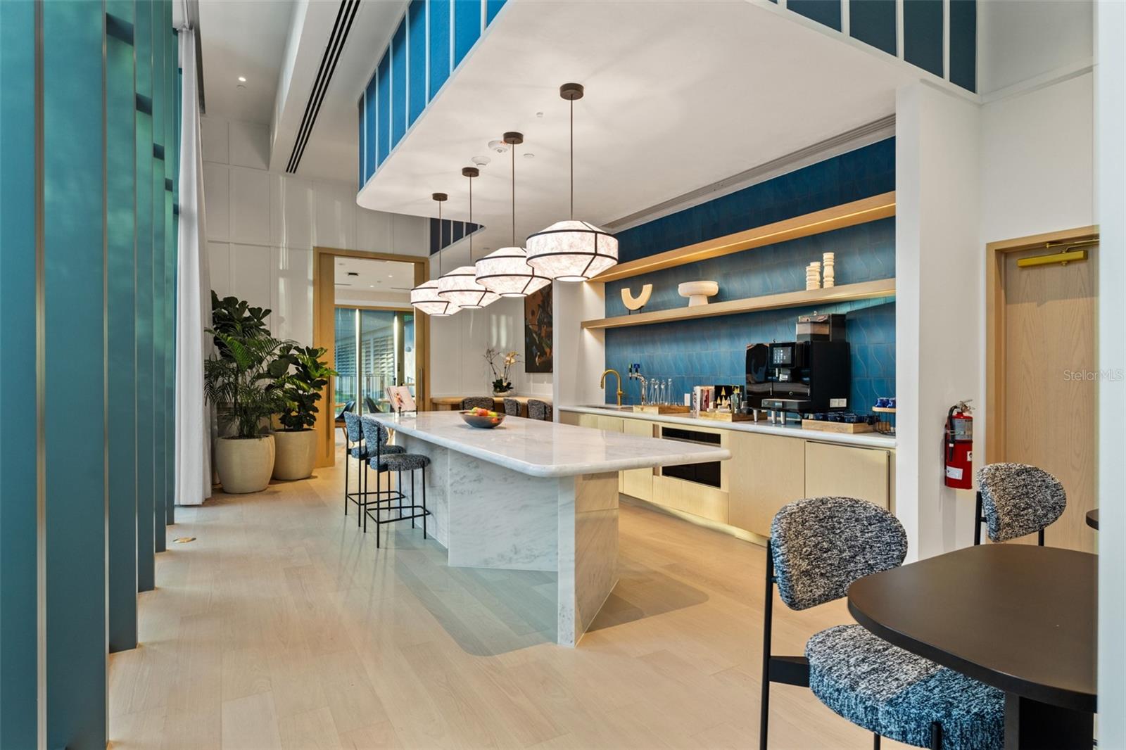 RITZ CARLTON RESIDENCES - Residential