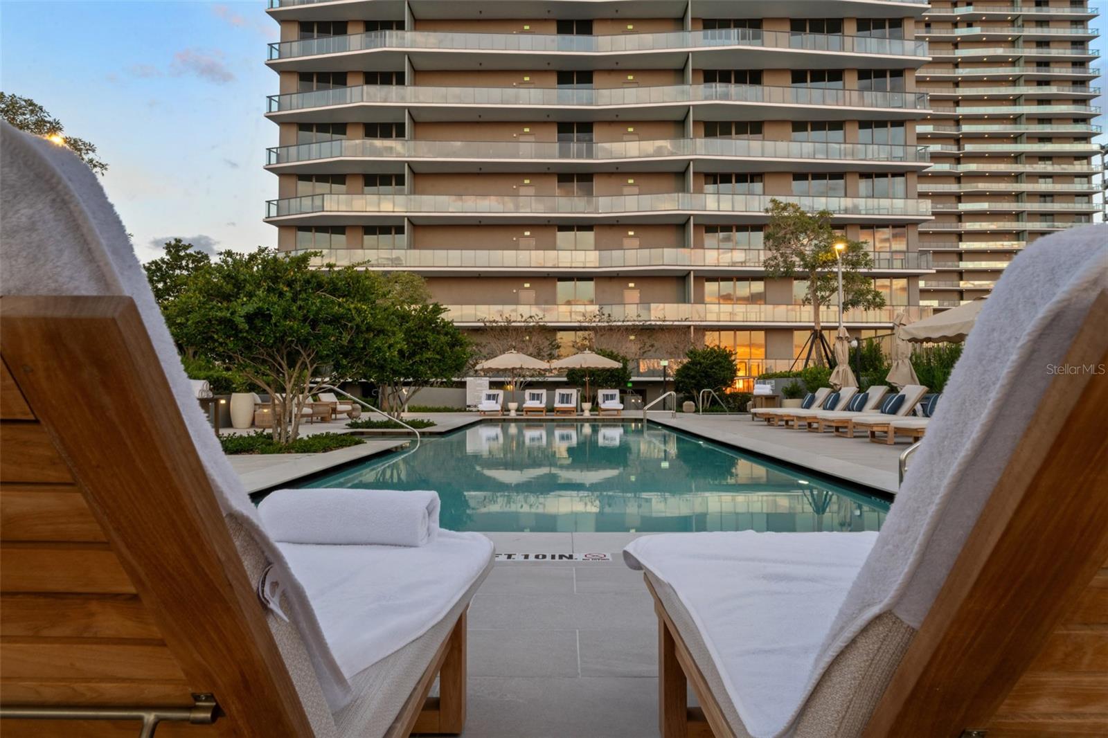 RITZ CARLTON RESIDENCES - Residential