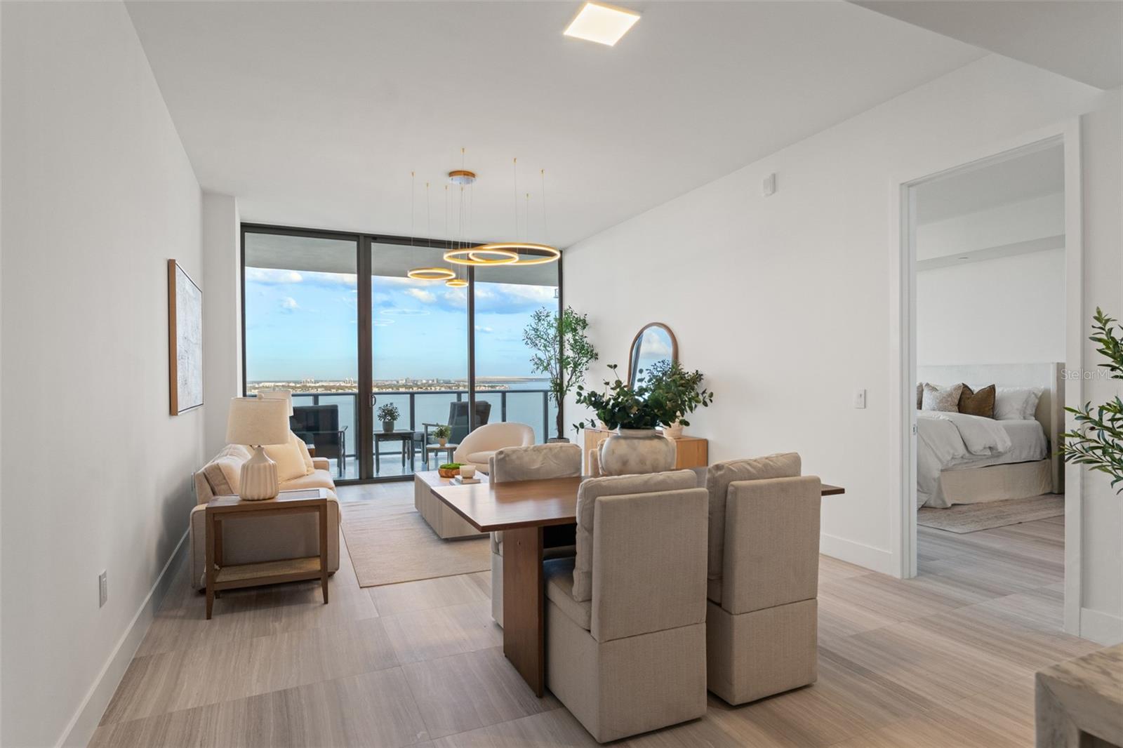 RITZ CARLTON RESIDENCES - Residential