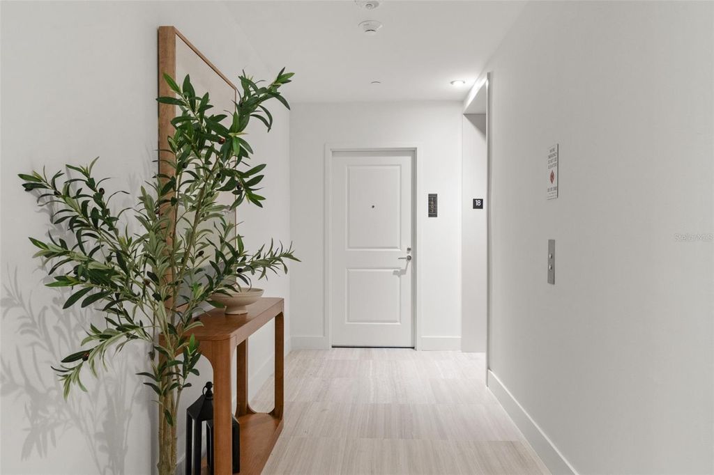 Photo of 3105 S Ysabella Avenue #1803, Tampa, FL 33629 (MLS # TB8478364)