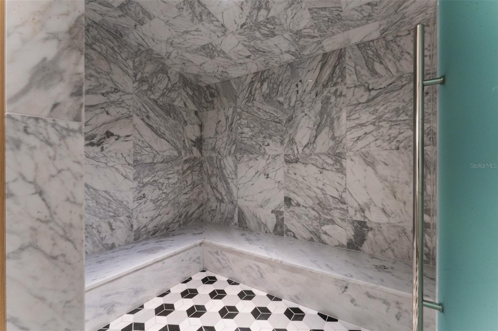 RITZ CARLTON RESIDENCES - Residential