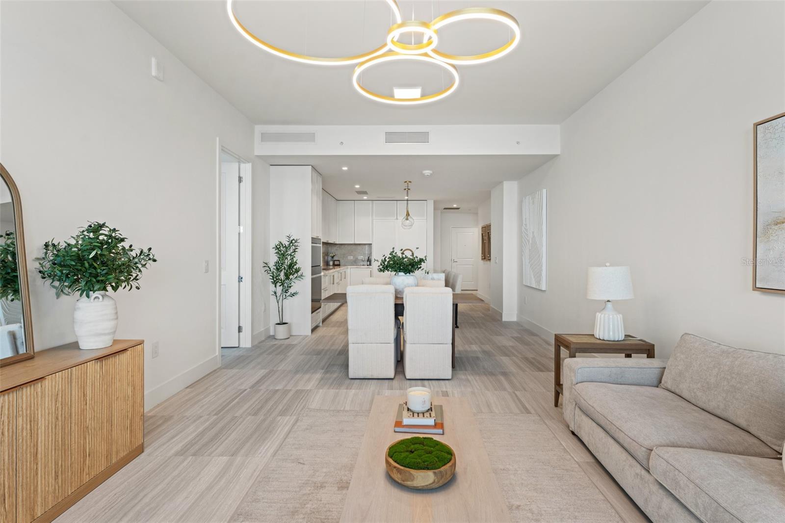 RITZ CARLTON RESIDENCES - Residential