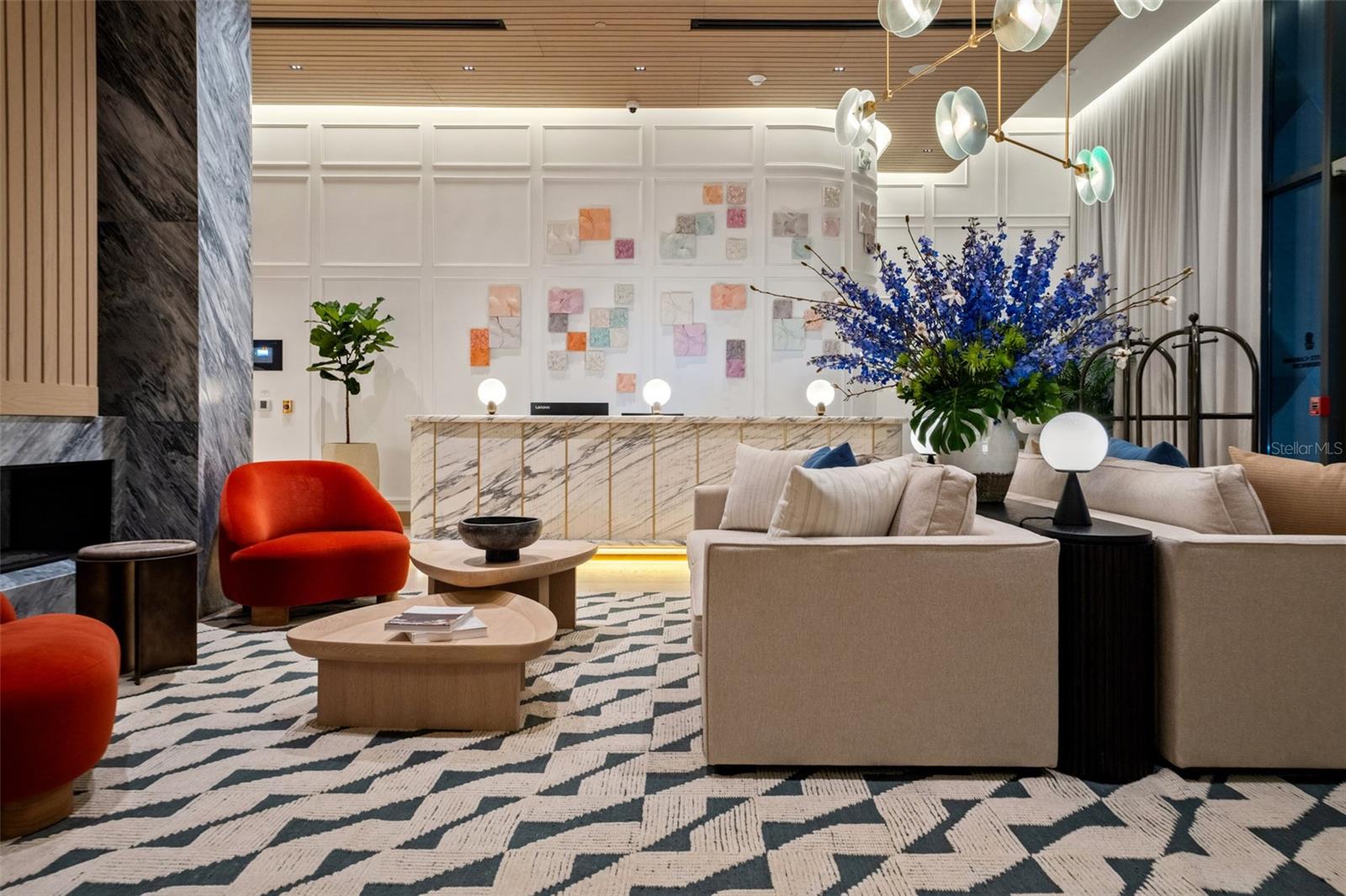 RITZ CARLTON RESIDENCES - Residential