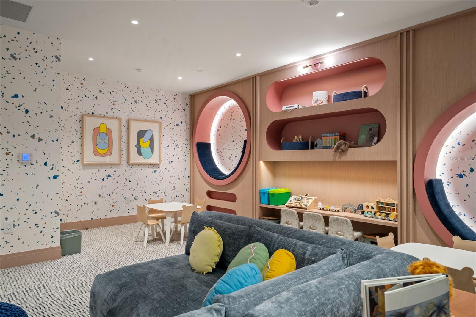 RITZ CARLTON RESIDENCES - Residential