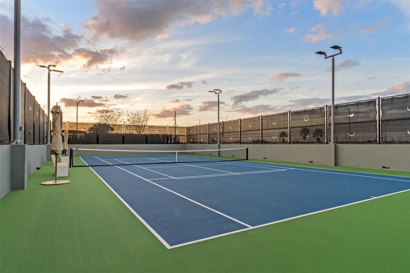 RITZ CARLTON RESIDENCES - Residential