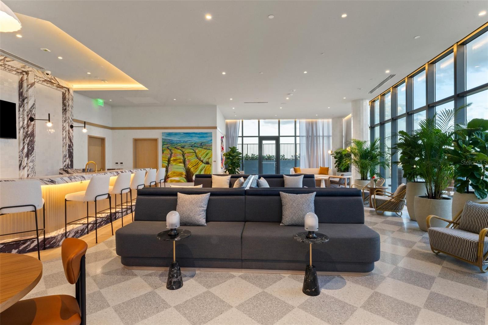 RITZ CARLTON RESIDENCES - Residential