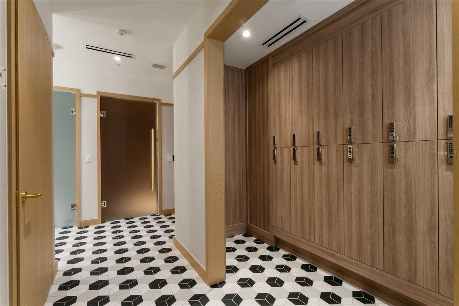 RITZ CARLTON RESIDENCES - Residential