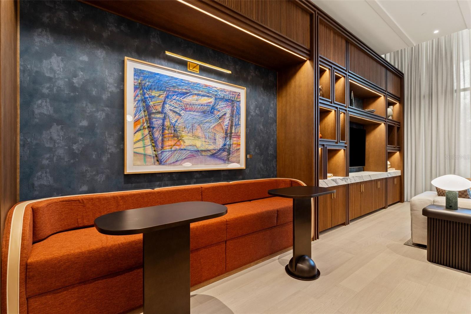 RITZ CARLTON RESIDENCES - Residential