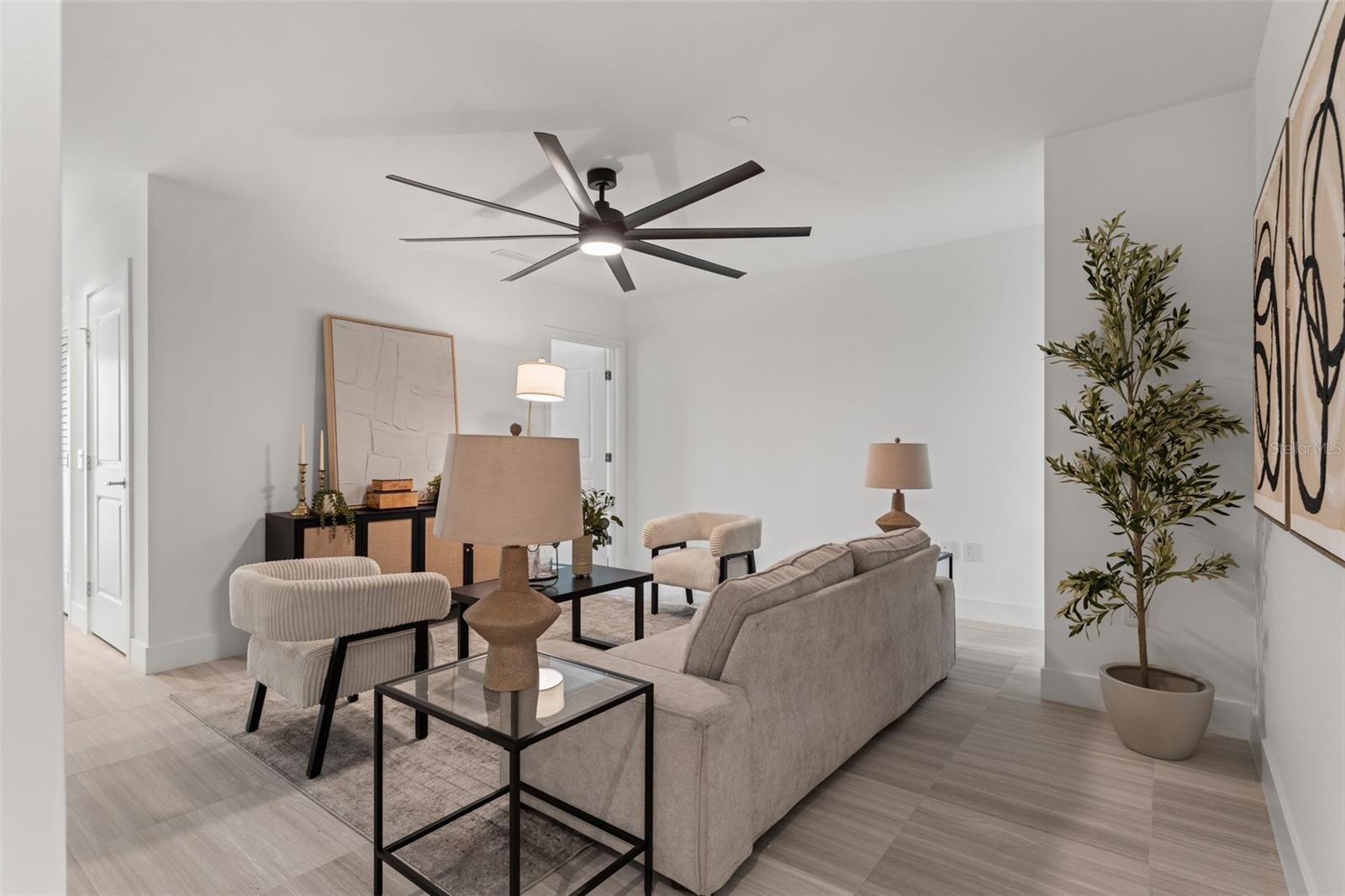 RITZ CARLTON RESIDENCES - Residential