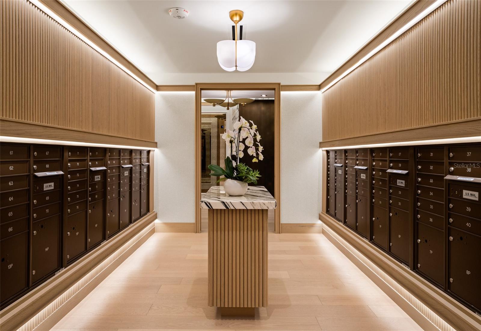 RITZ CARLTON RESIDENCES - Residential