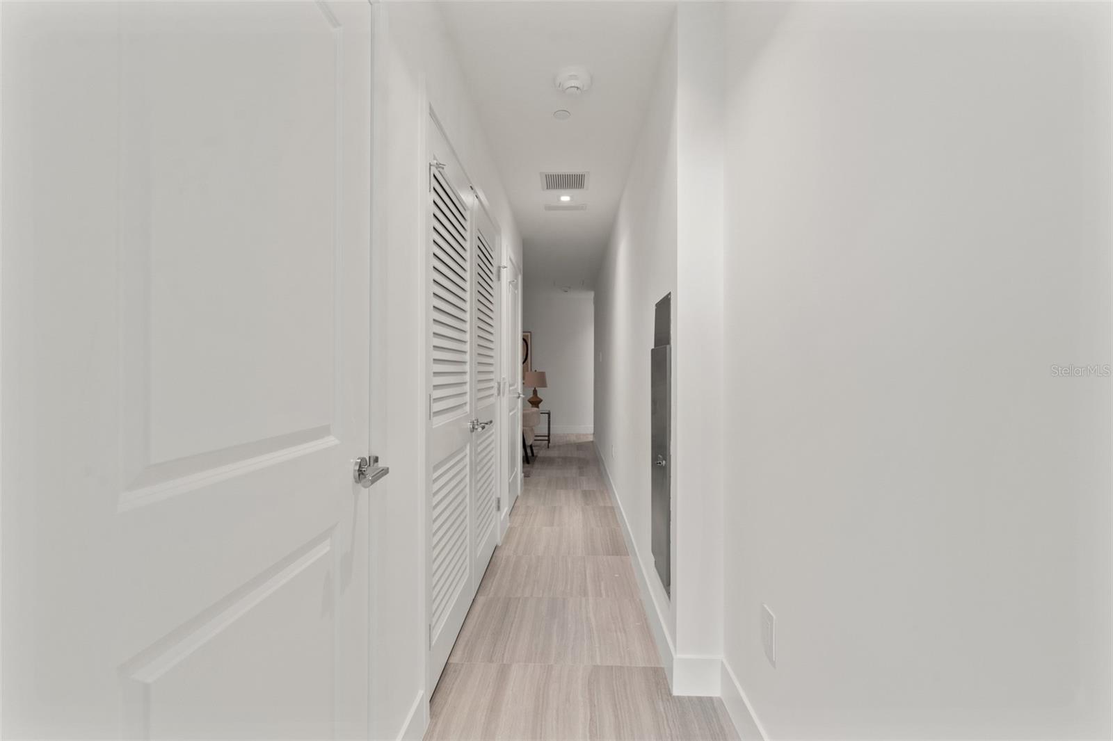 RITZ CARLTON RESIDENCES - Residential