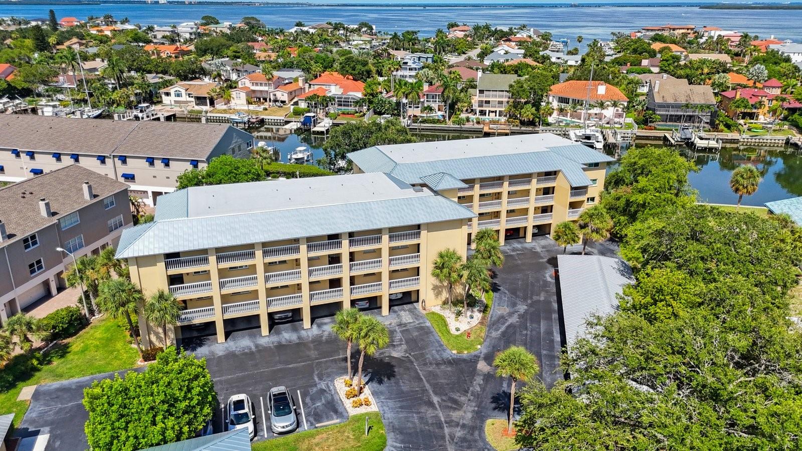 OLD ISLAND INN CONDO - Residential