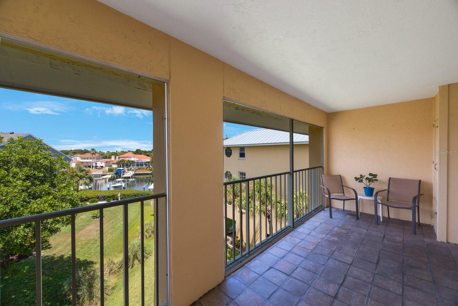 OLD ISLAND INN CONDO - Residential