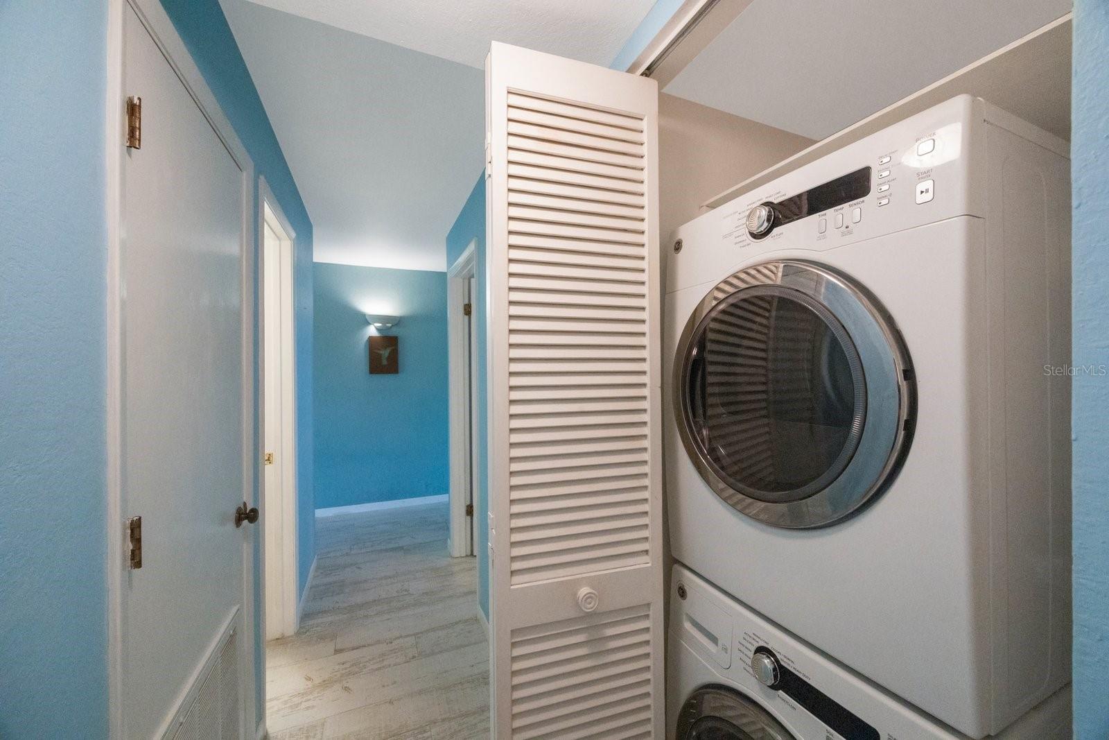 OLD ISLAND INN CONDO - Residential