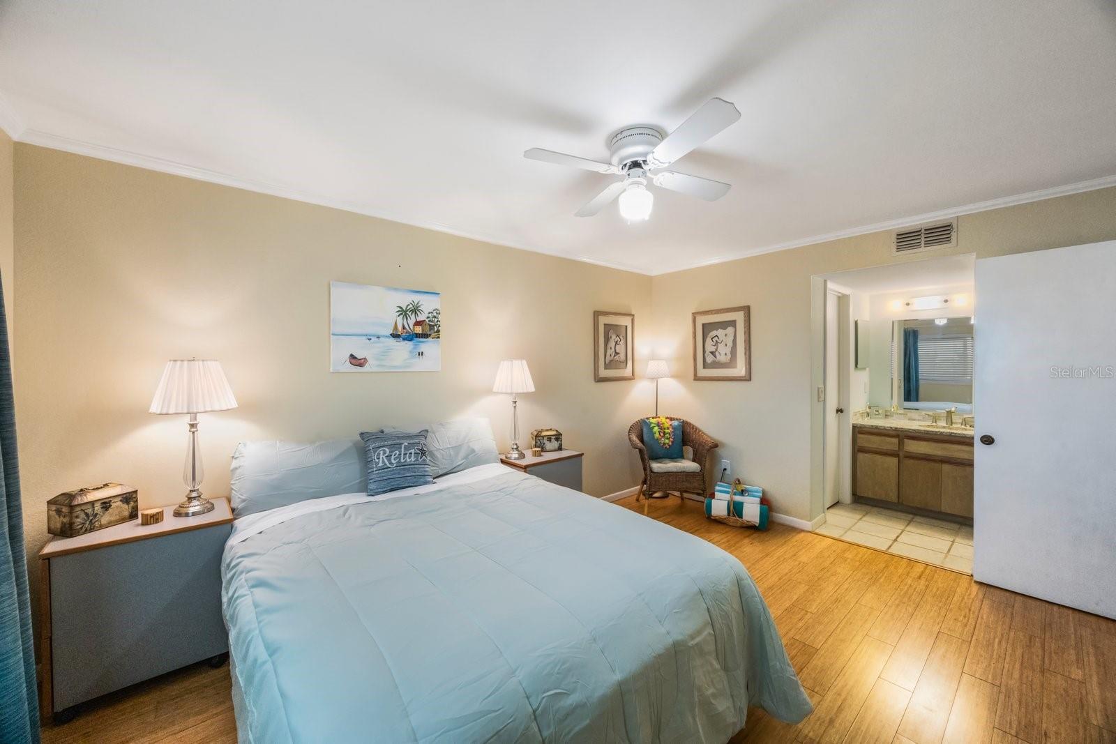 OLD ISLAND INN CONDO - Residential