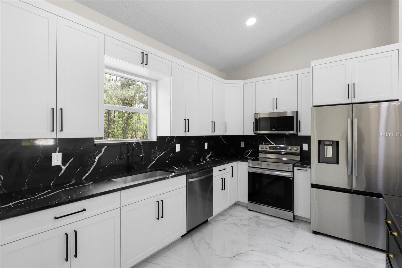 ROLLING HILLS UN 02 - Residential