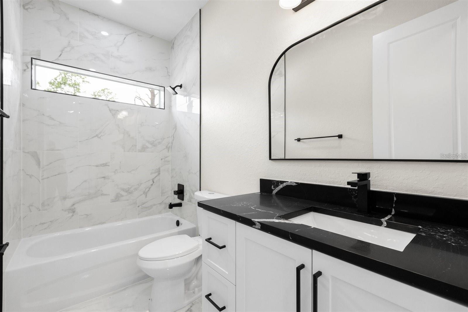 ROLLING HILLS UN 02 - Residential