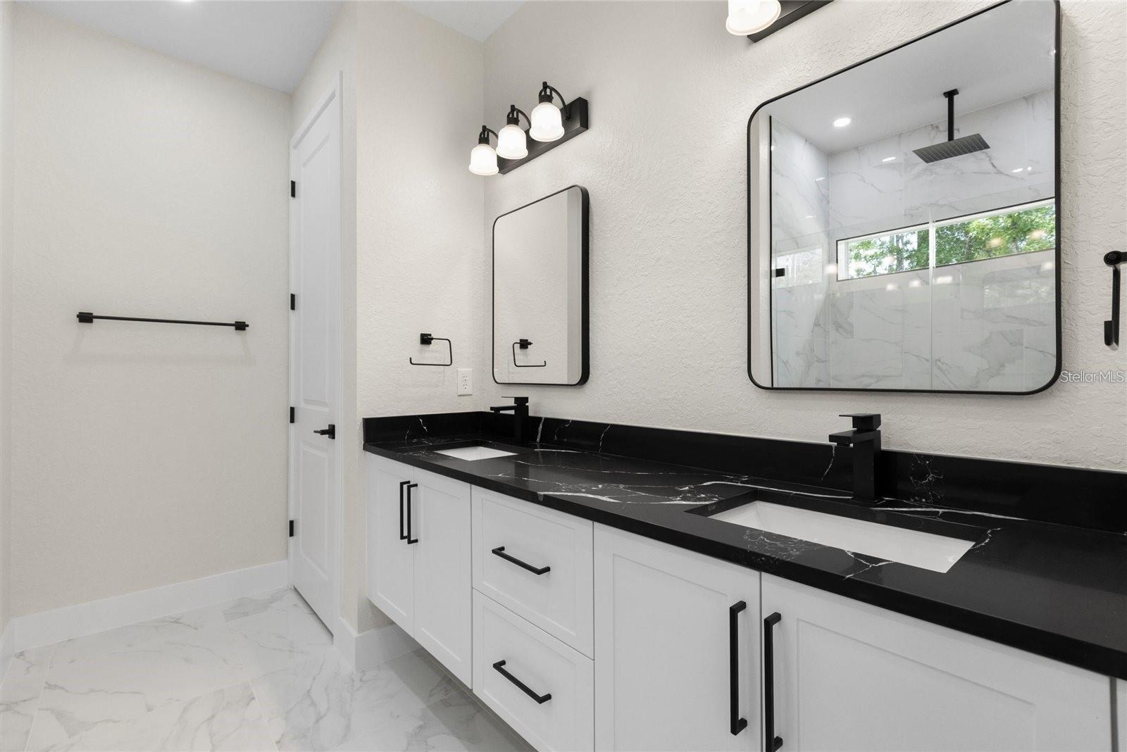 ROLLING HILLS UN 02 - Residential