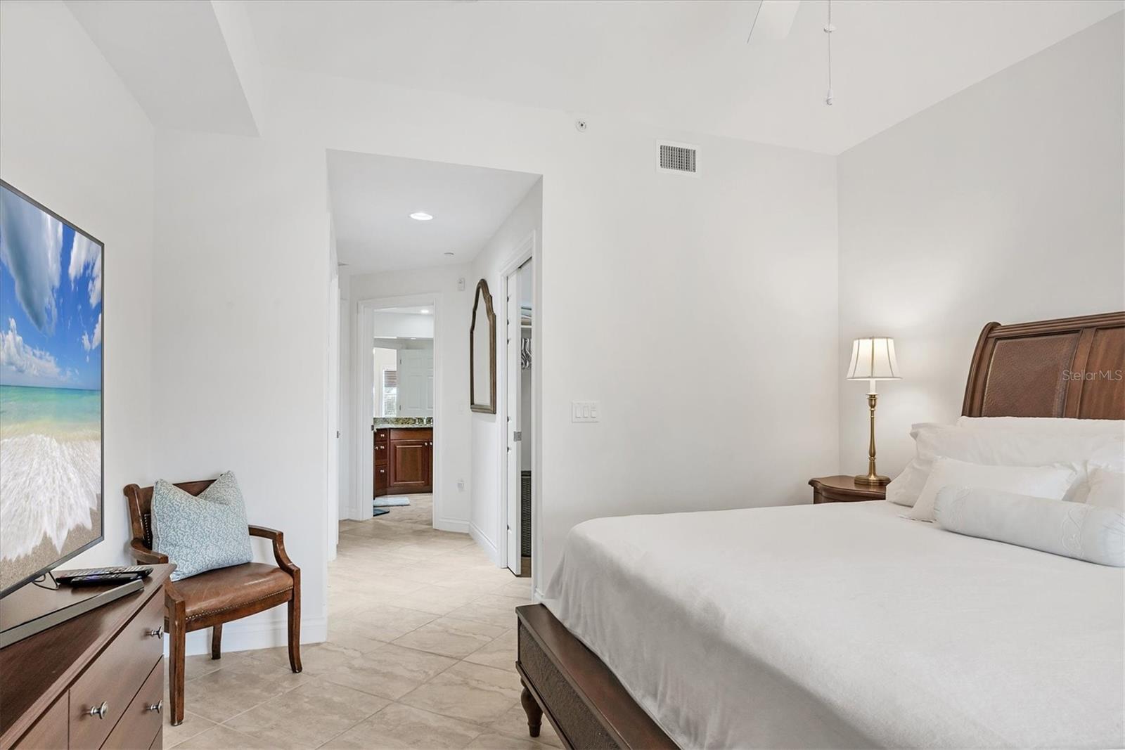 THE LOFTS ON MAIN - Residential Lease