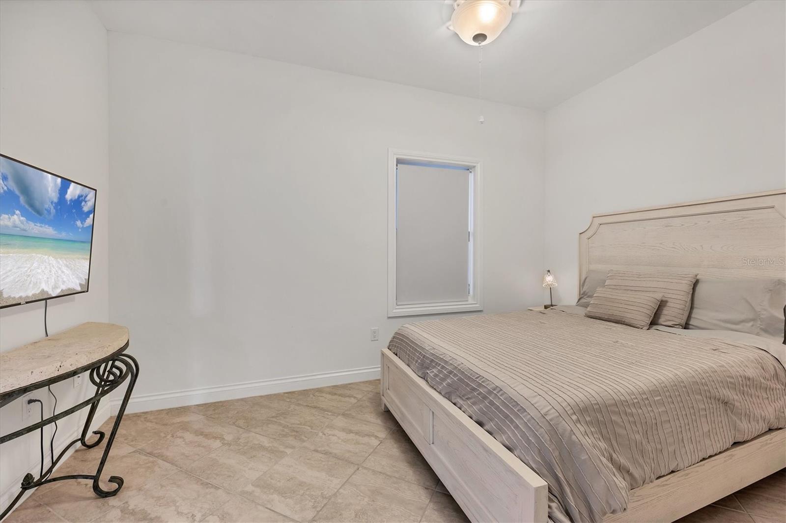 THE LOFTS ON MAIN - Residential Lease