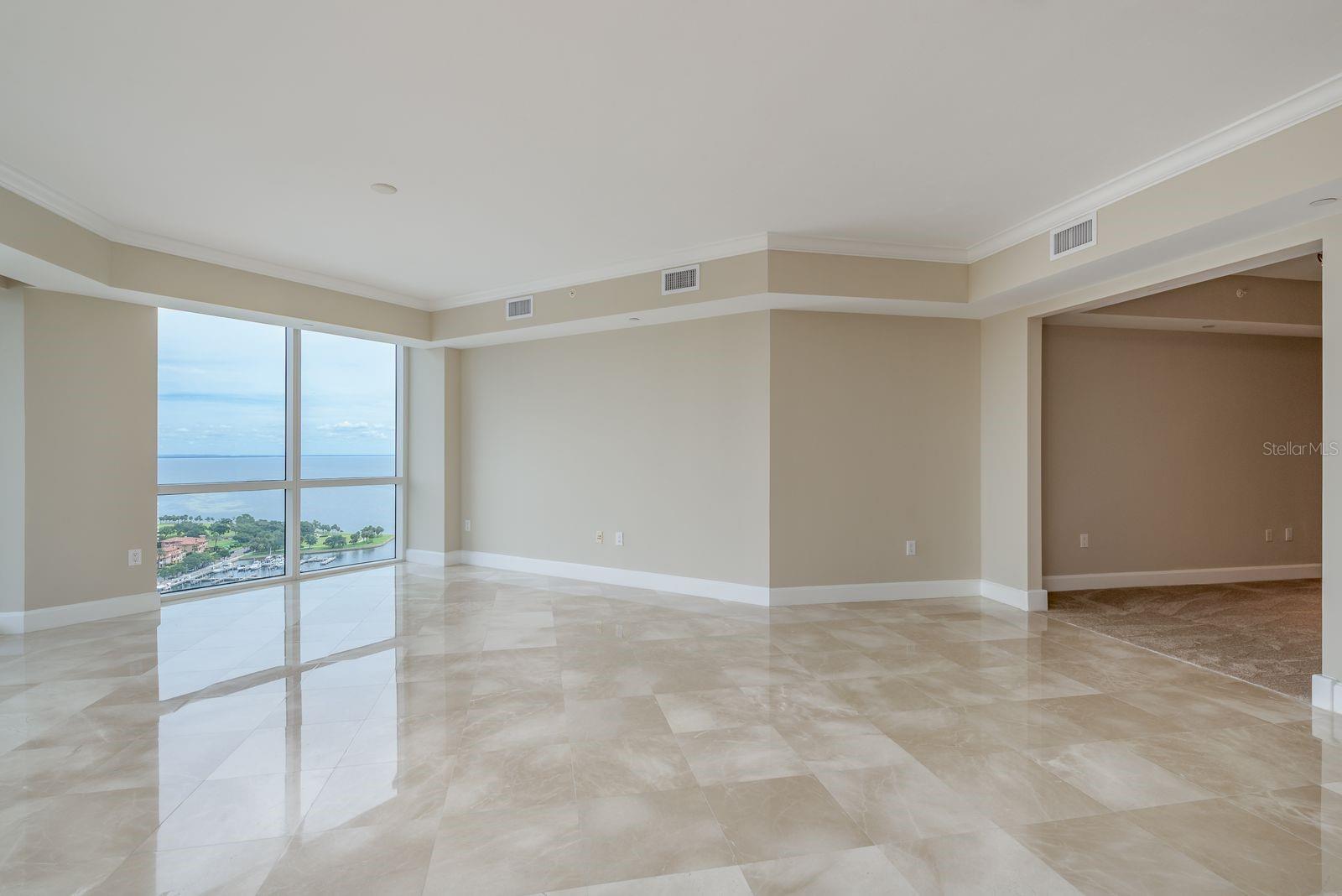 300 BEACH DRIVE NE 2601