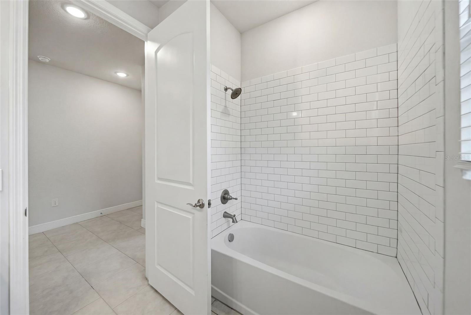 MATTIE POINTE - Residential