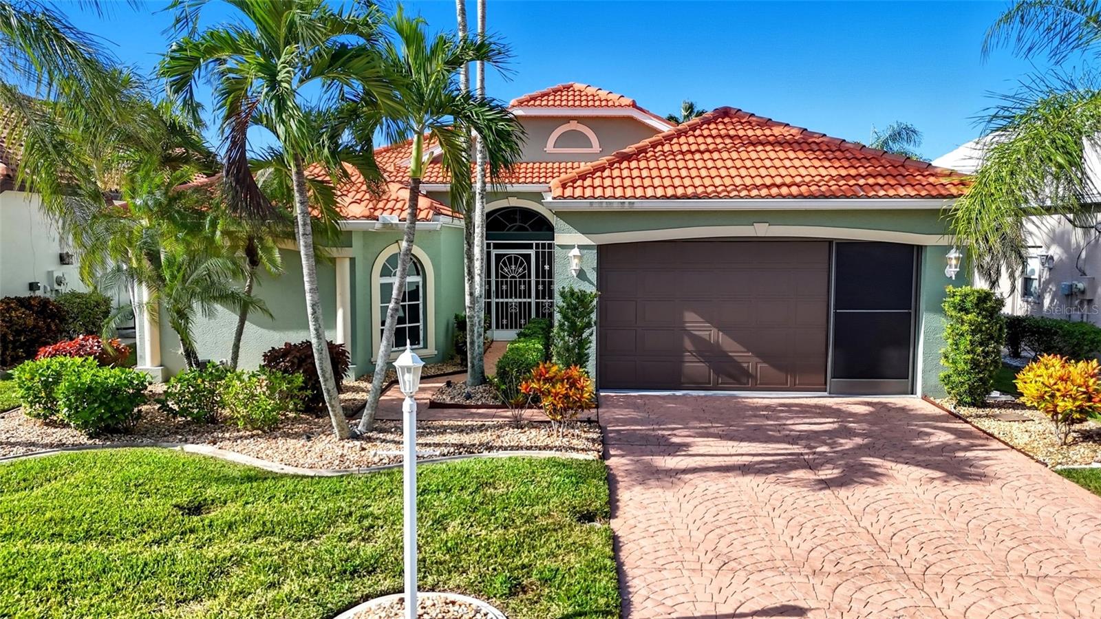 SEMINOLE LAKES PH 01 - Residential