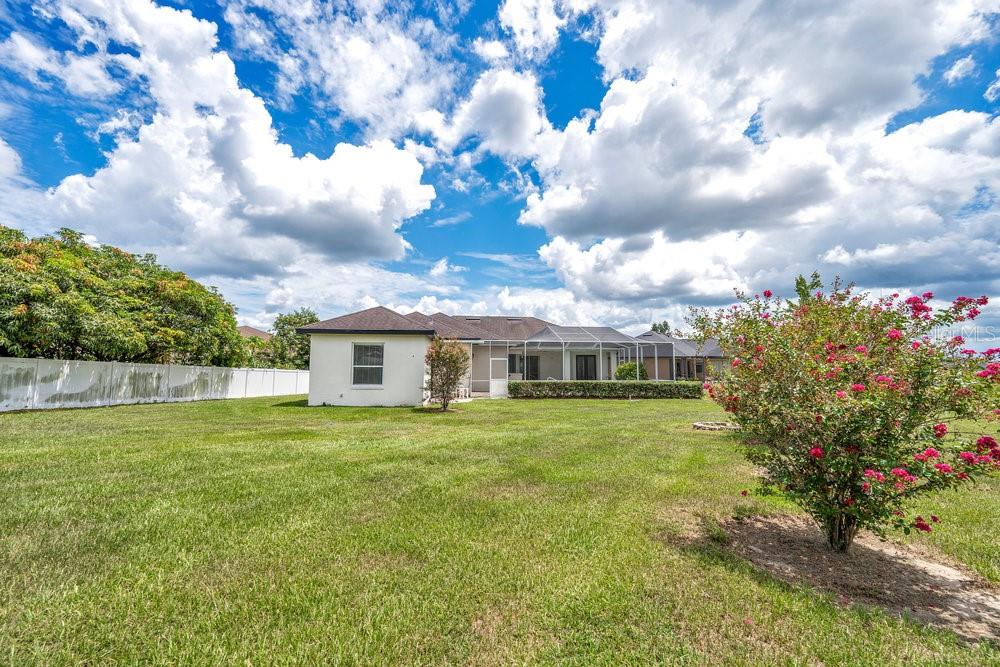 One or more photo(s) has been virtually staged. Welcome to 6779 Hillis Dr. – Your Private Retreat located in a highly sought-after gated community of South Lakeland, this beautifully maintained home offers the perfect blend of comfort, style, and Florida living. Step inside and you’ll be greeted by an inviting, 4 bedrooms 3 bathrooms and a bonus room featuring elegant hardwood and tile flooring throughout – no carpet to worry about! The heart of the home flows seamlessly into the spacious kitchen, dining, and living areas, perfect for entertaining guests or enjoying a cozy night in. Step outside to your own private oasis – a sparkling pool surrounded by a screened-in lanai, perfect for relaxing on warm Florida days.
Don’t miss this opportunity to own a piece of paradise in one of Lakeland’s most desirable communities!