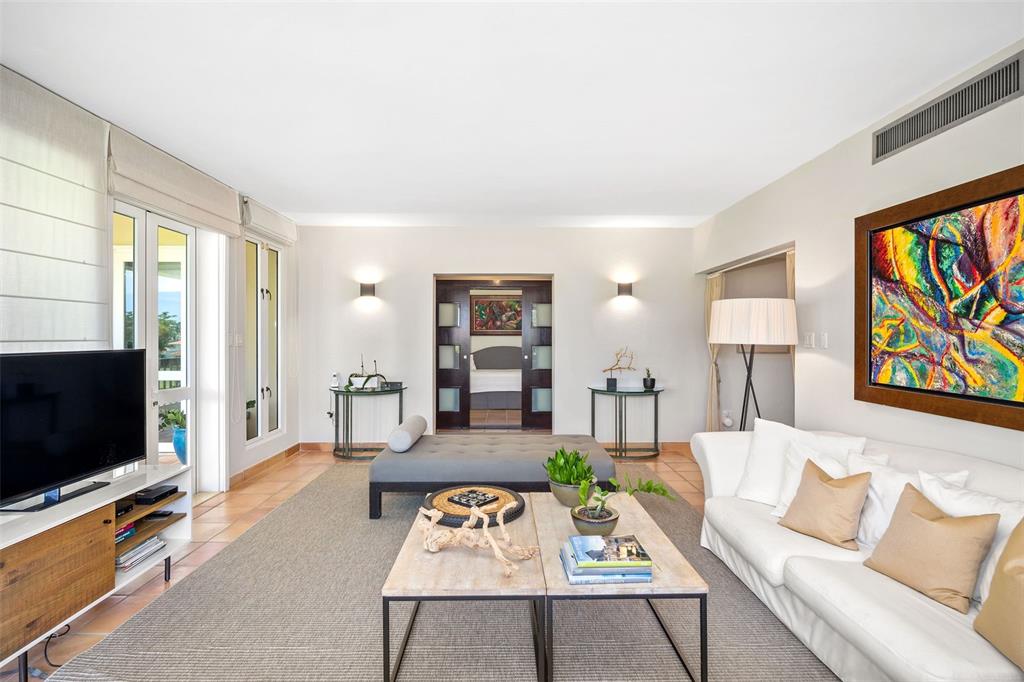 THE GREENS - Residential