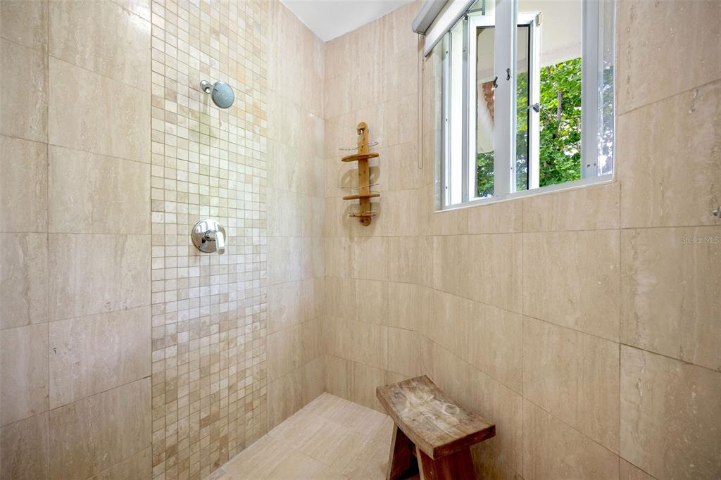 THE GREENS - Residential