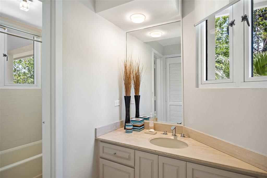 THE GREENS - Residential