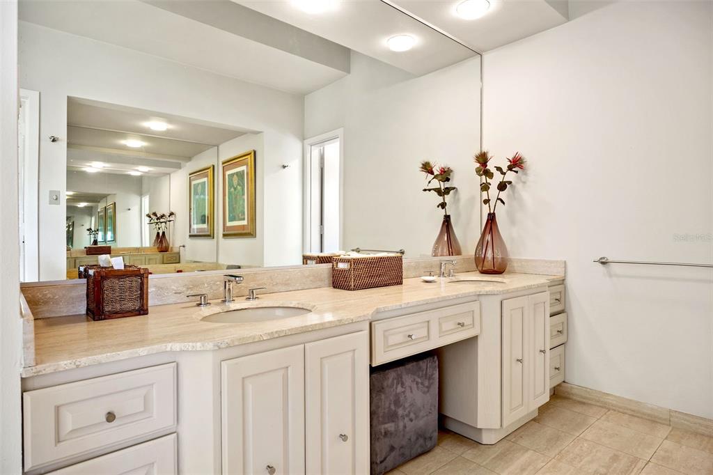 THE GREENS - Residential