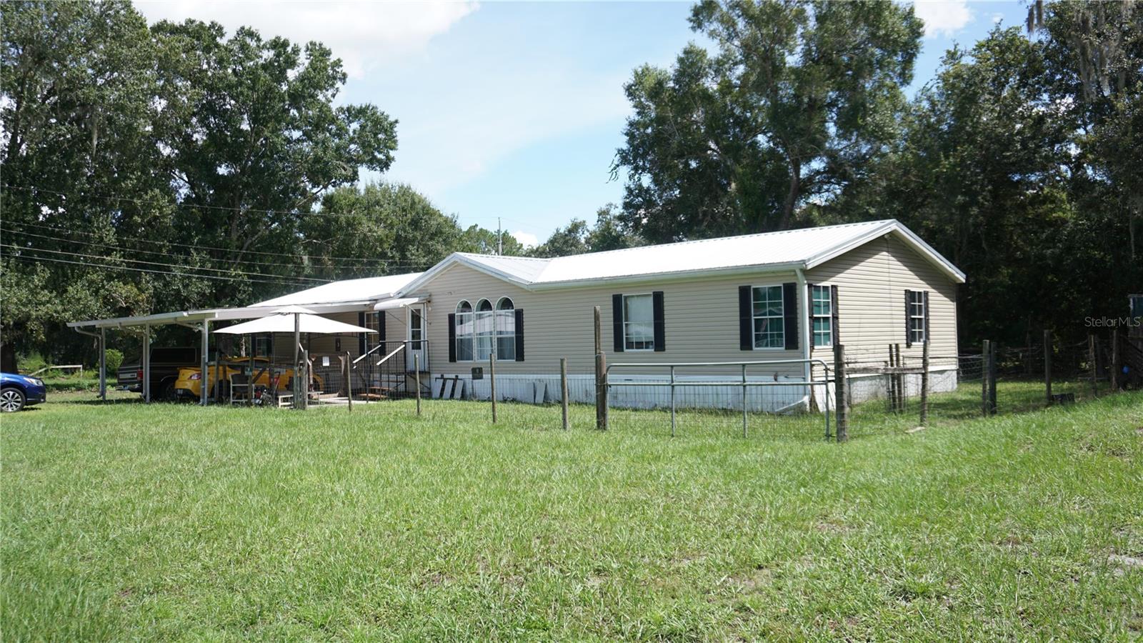 Photo 2 of 17 of 1421 SLASH PINE ROAD mobile home