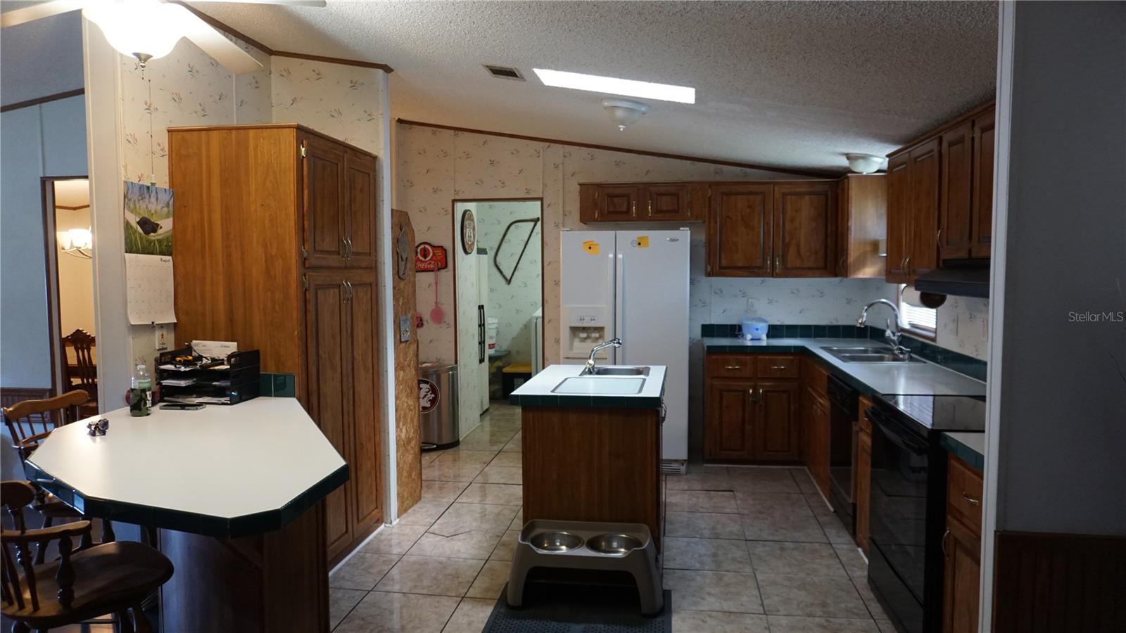 Photo 8 of 17 of 1421 SLASH PINE ROAD mobile home