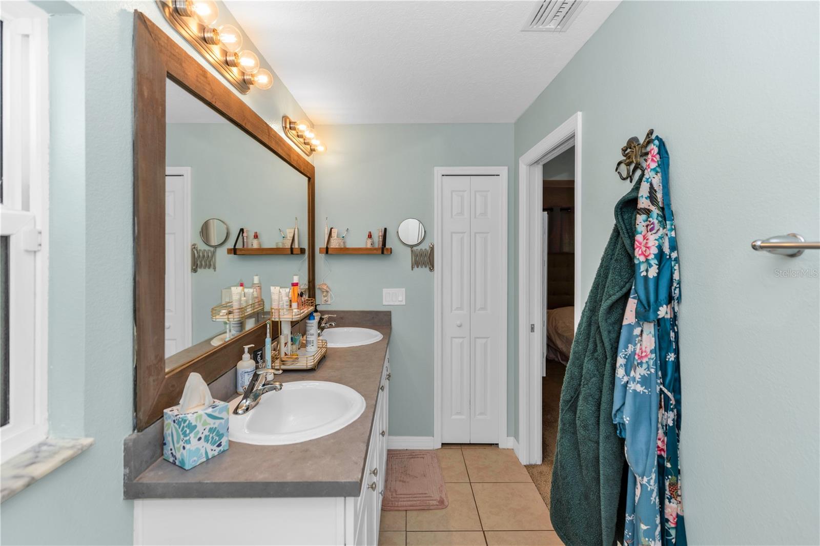 DELTONA LAKES UNIT 70 - Residential