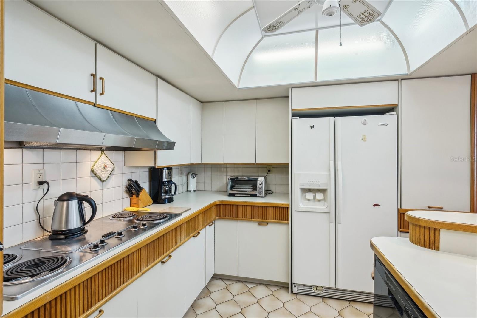 BAY ISLAND GROUP 1 - Residential