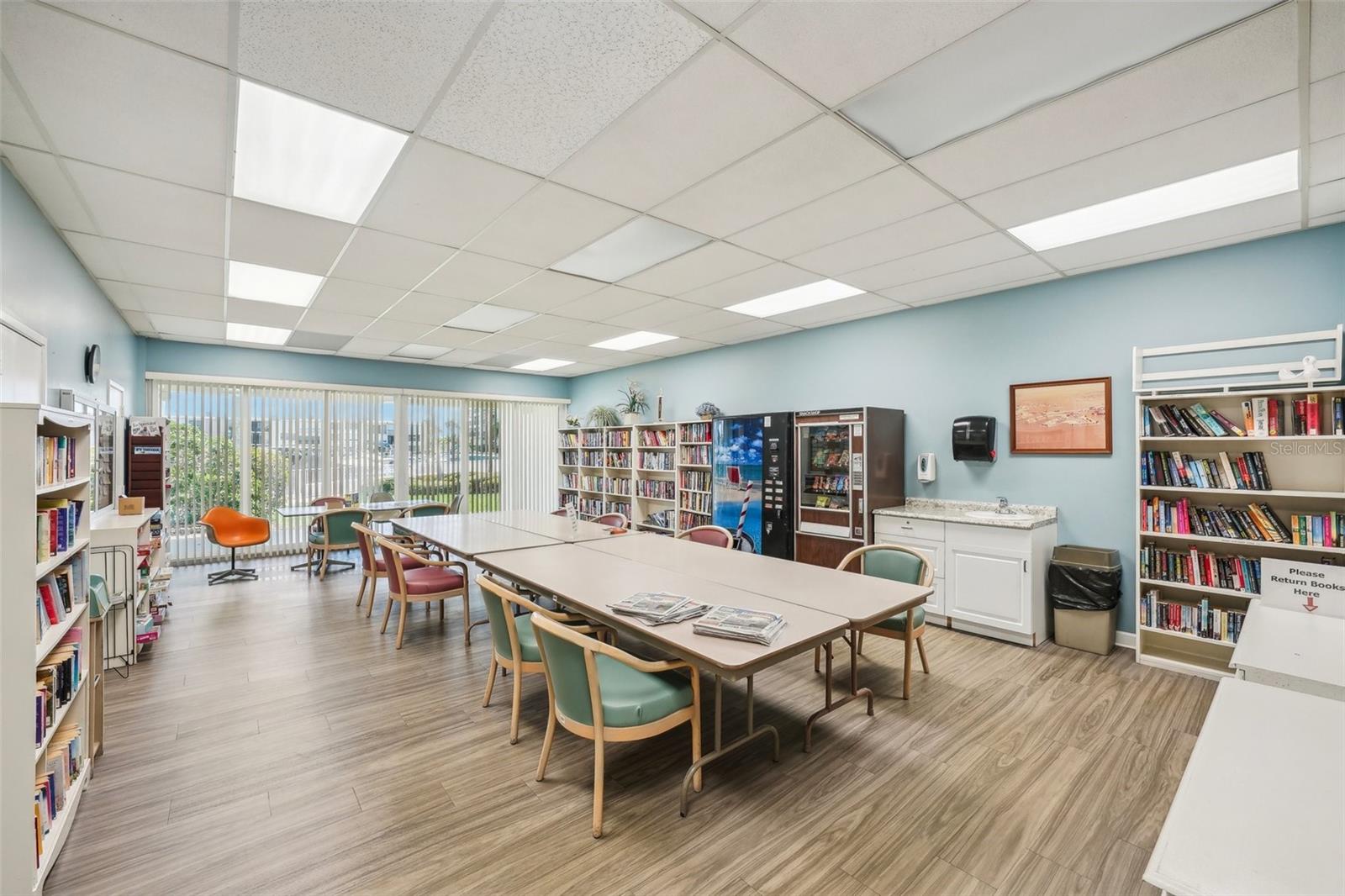 BAY ISLAND GROUP 1 - Residential