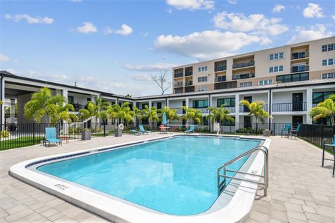 2942 W BAY DRIVE 36 BELLEAIR BLUFFS FL 33770
