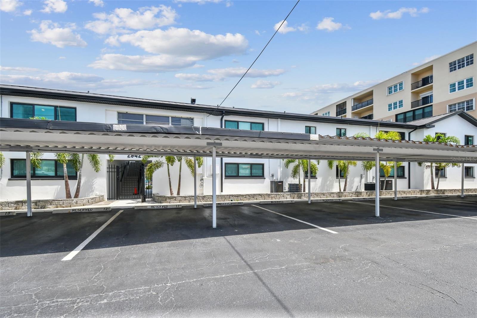 HARBOR BLUFFS SEC 1 - Residential Lease