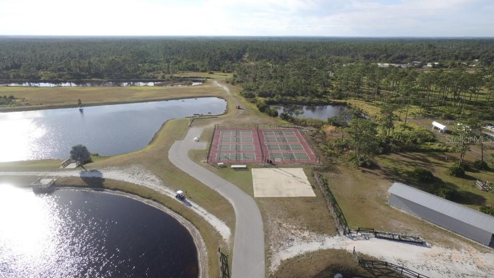 RESORT AT CANOPY OAKS - Land