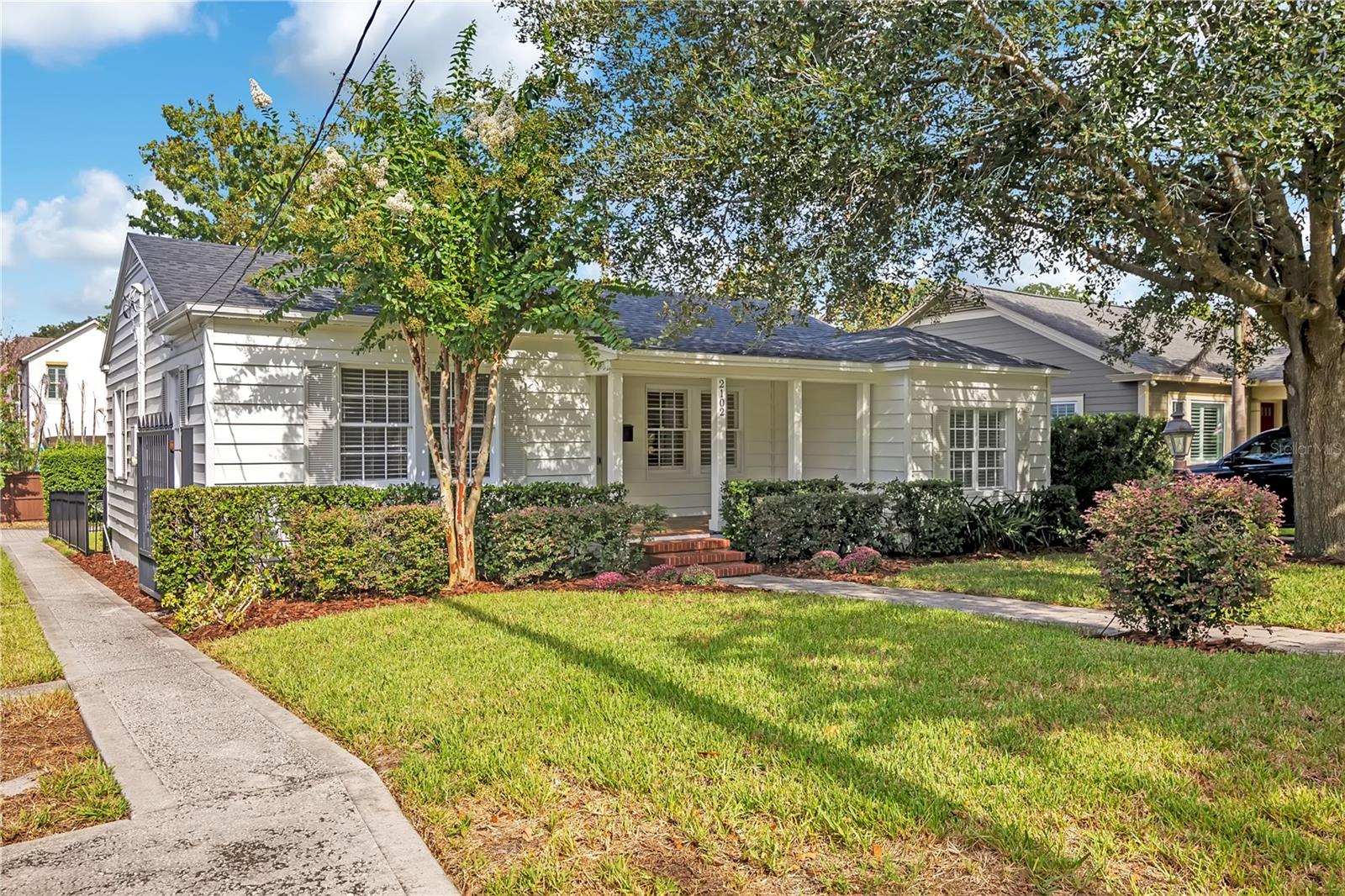 Casas a venda 1 - Jen Dantas 2102 HARRISON AVENUE