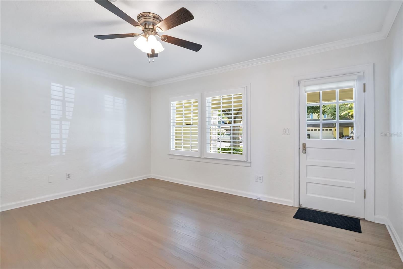 Casas a venda 3 - Jen Dantas 2102 HARRISON AVENUE