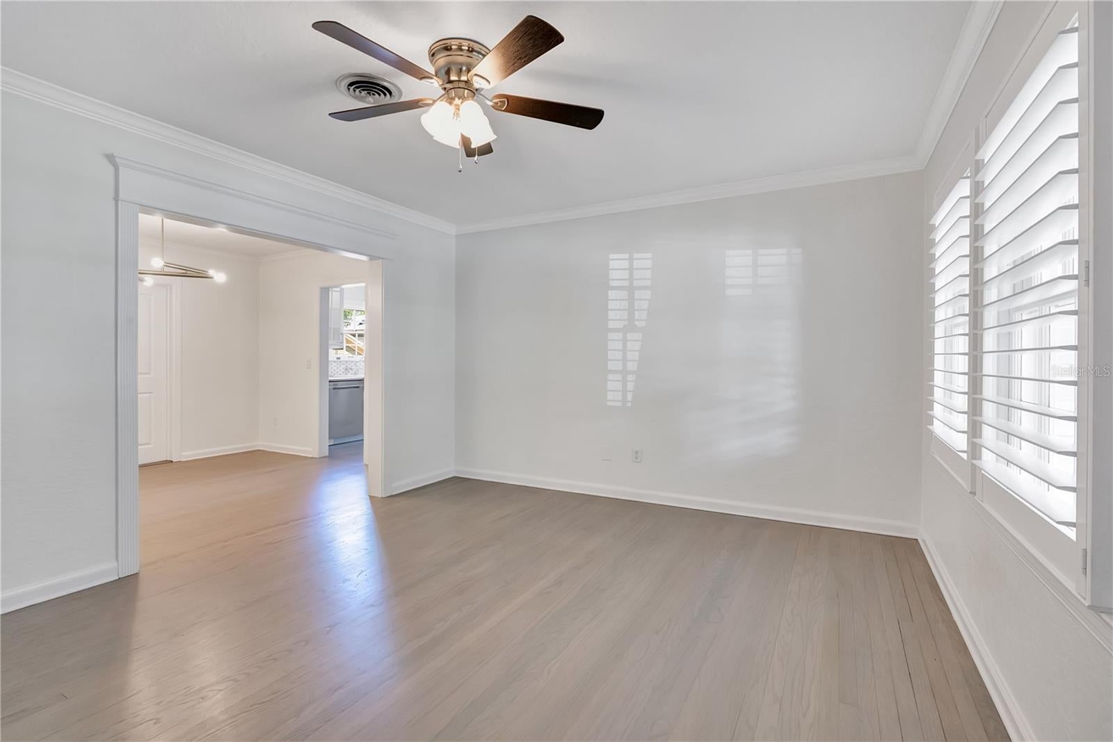 Casas a venda 4 - Jen Dantas 2102 HARRISON AVENUE