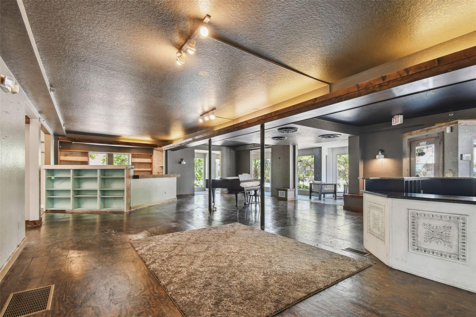 GREEN SPGS - Commercial Sale