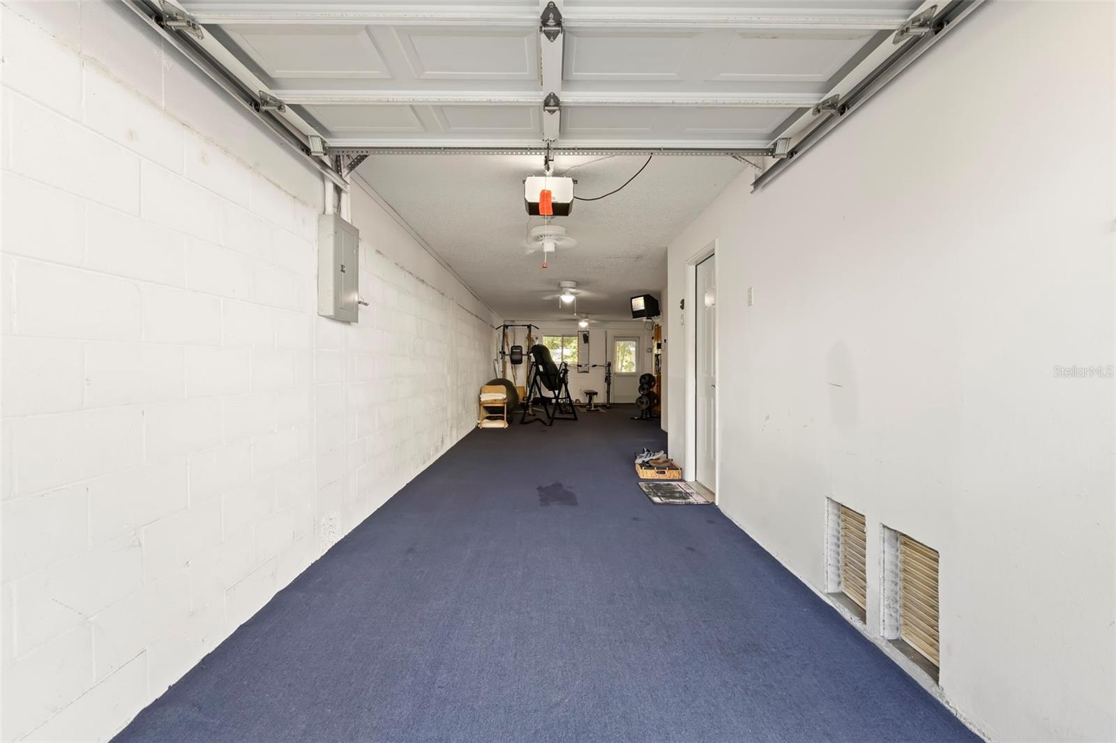 PALMS OF TIERRA - Residential