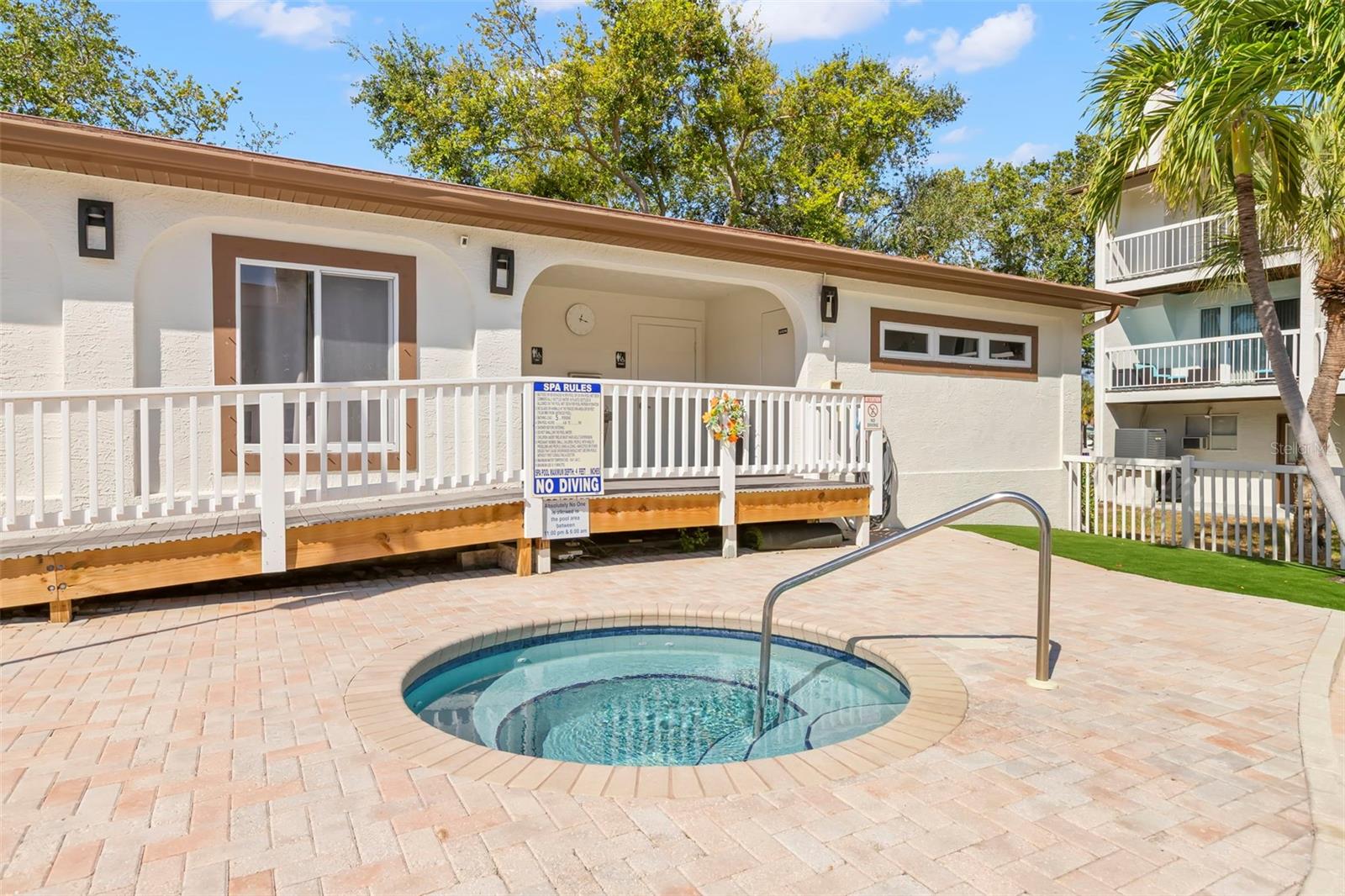 PALMS OF TIERRA - Residential