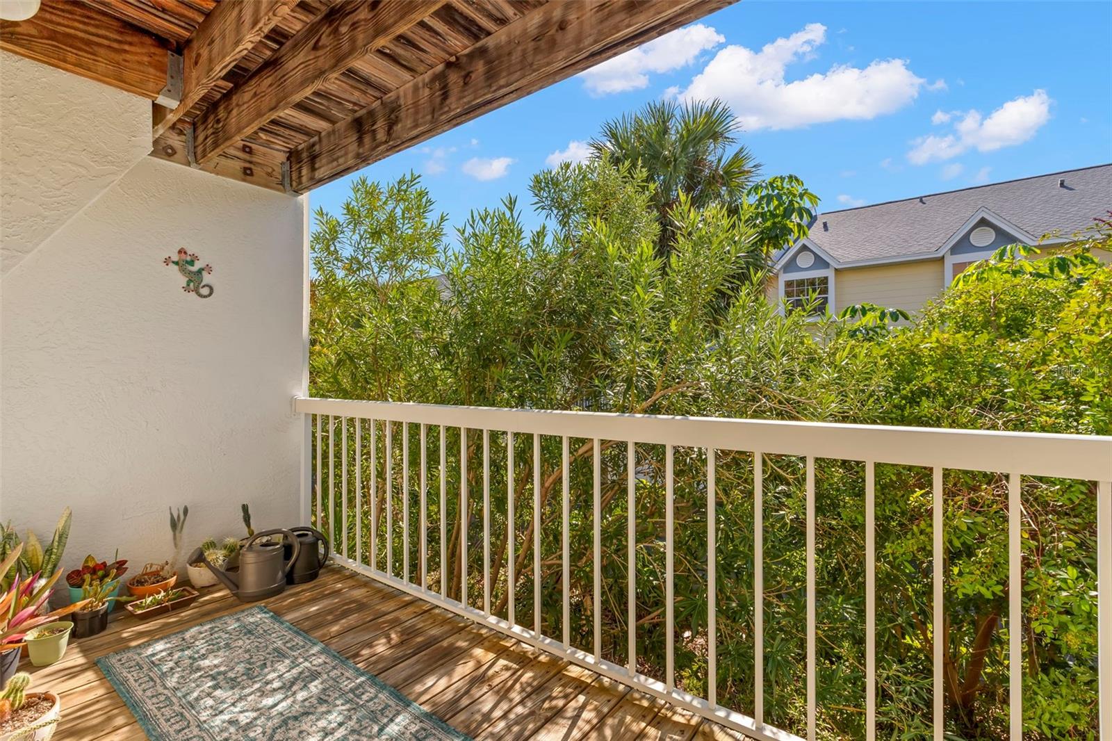 PALMS OF TIERRA - Residential