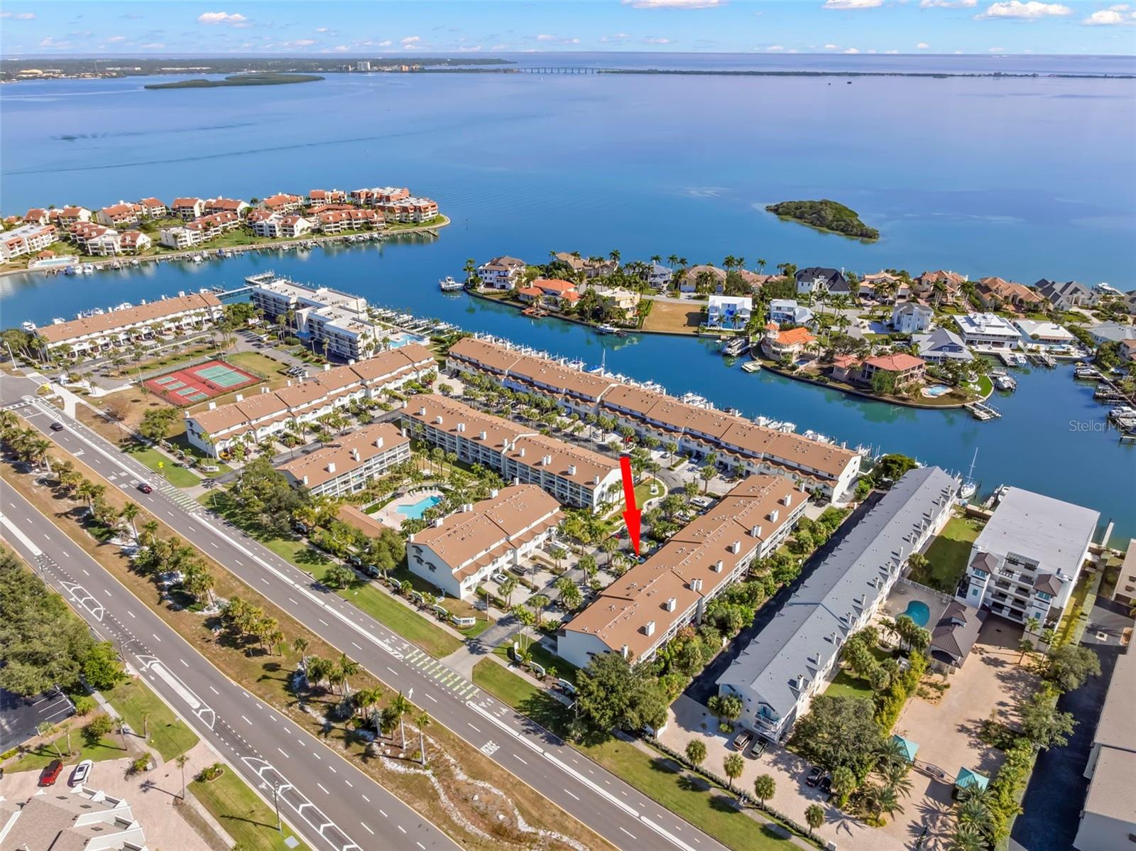 PALMS OF TIERRA - Residential